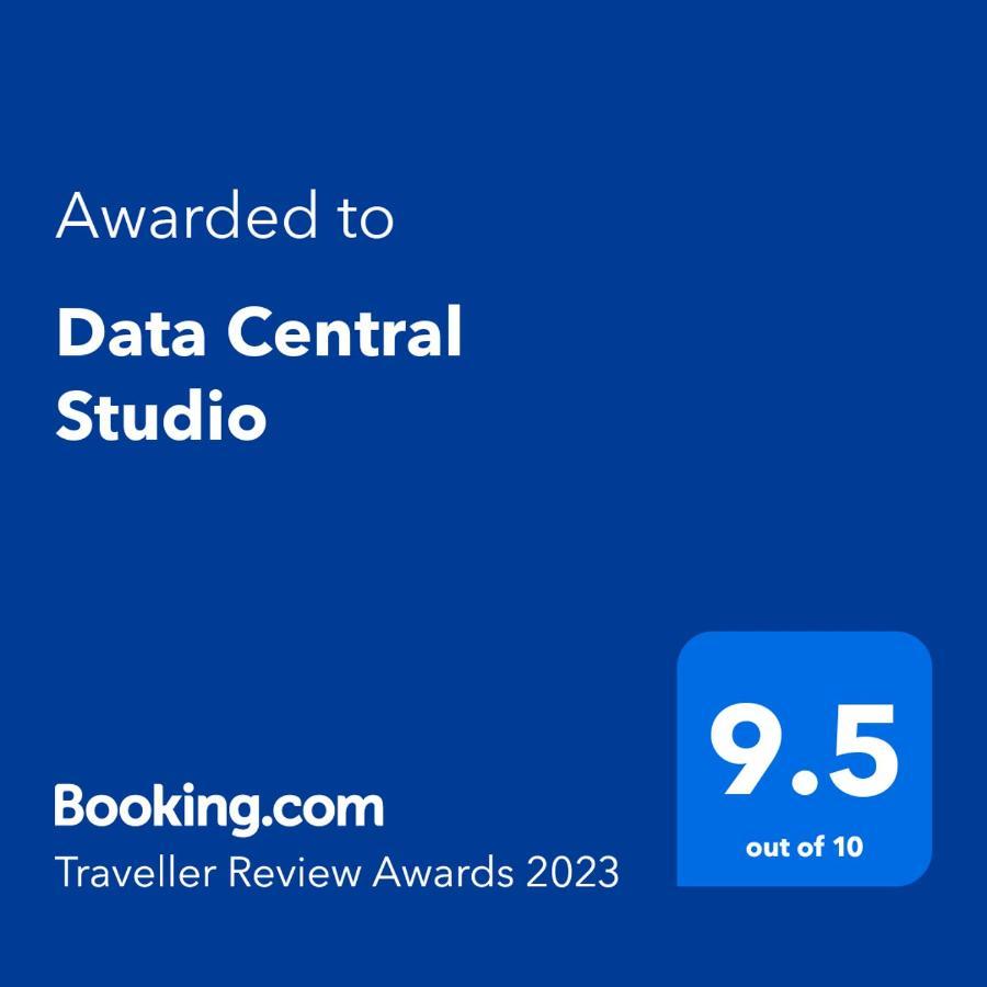 Data Central Studio Novi Sad Luaran gambar
